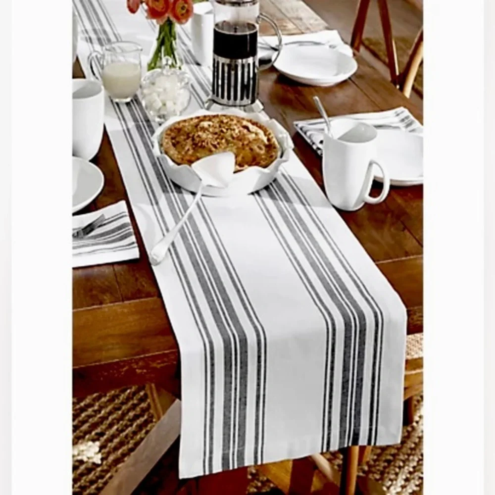 Elrene Home Fashions lot brand